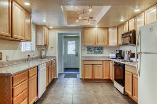Split Pine Cabin in Pagosa Springs, USA