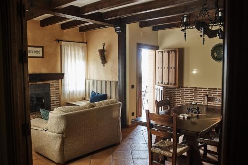 Casa Rural El Cantueso in 洪塔納爾