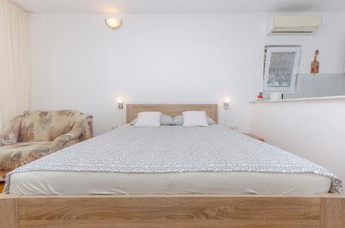 Apartments Vlasta - image 11