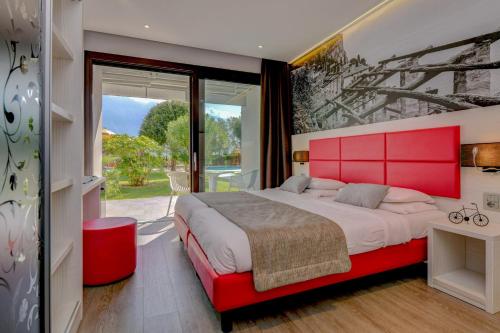 Standard Twin Room with Pool View