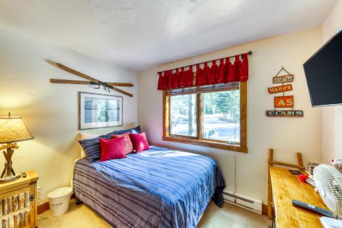 Timberfalls Hideaway - image 9