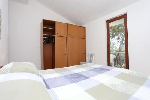 Apartments with a parking space Marusici, Omis - 956