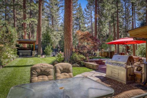 Elegant Tranquility Chalet - image 7