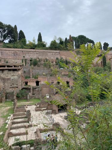 Suites in Rome 2 - Tap to explore photos