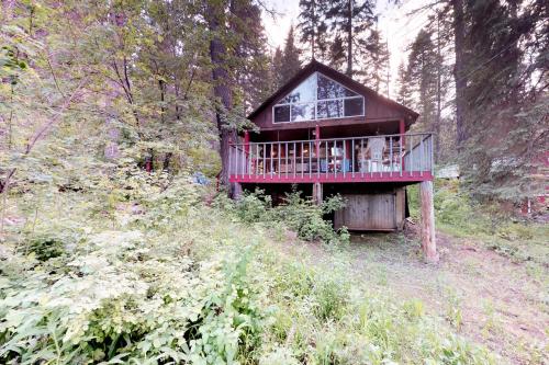 B&B Cascade - The Creekside Cabin - Bed and Breakfast Cascade