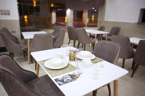 Restaurang, Al Asala Resort in Ras Al Jinz