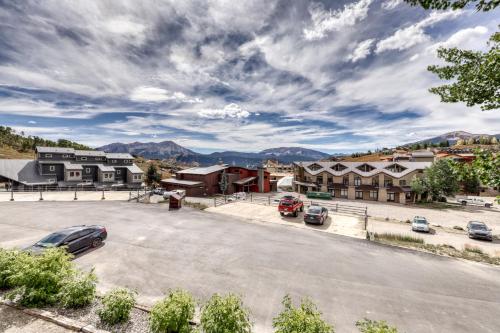Beautiful Mountain View Condo - Apartment - Crested Butte