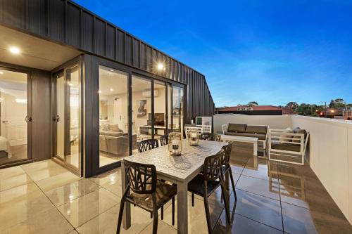 شرفة/ تراس, Manhattan Apartments - Glen Iris in Toorak