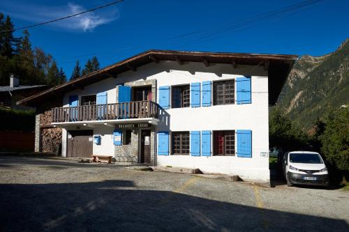 Chamonix Lodge - image 14