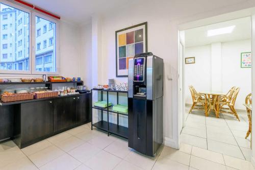 Comfort Hotel Rouen Alba - image 3