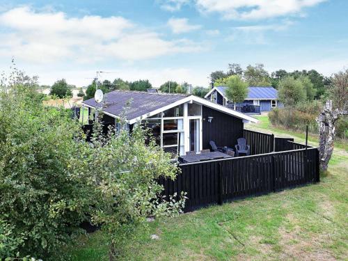 Modern Holiday Home in Jutland on Beach - image 3