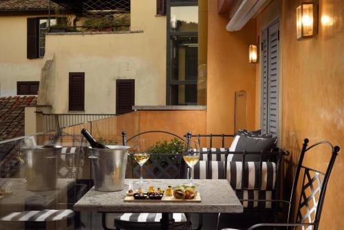 Hotel De' Ricci - Small Luxury Hotels of the World, Rzym (zdjęcie 9)
