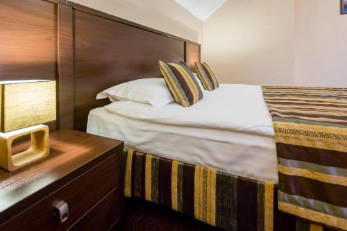 Abris Hotel Stop at Abris Hotel to discover the wonders of Adler. The hotel has everything you need for a comfortable stay. Facilities like free Wi-Fi in all rooms, 24-hour front desk, express check-in/check-out,