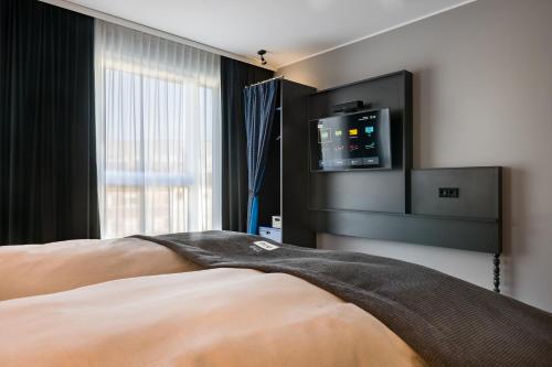 1 queen bed
