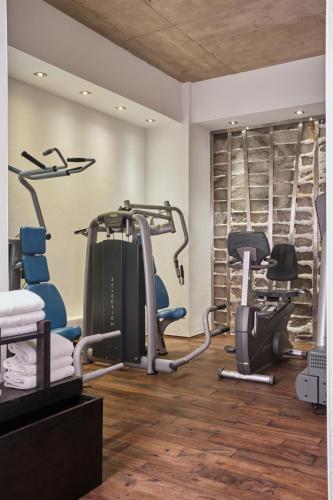 225014910 Hotel Monopol