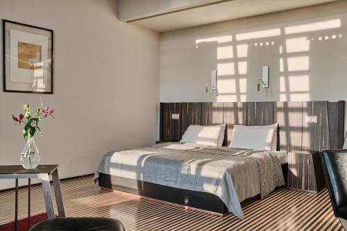 1 double bed