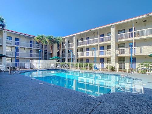 Stayable Suites Jacksonville North