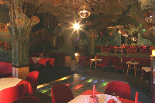 Blaue Grotte & Frankenhotel