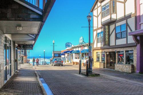 Newport House at Nye Beach - main image