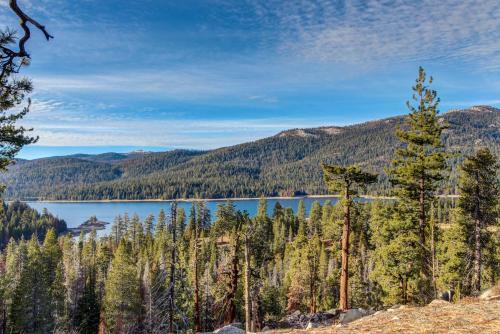 Tuscany at Shaver - image 6