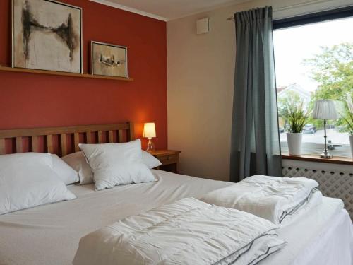 Holiday home HUNNEBOSTRAND IX - main image