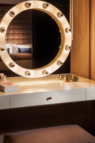 Saint Ten Hotel