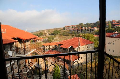  Lilium Inn Guest House in Palaios Agios Athanasios
