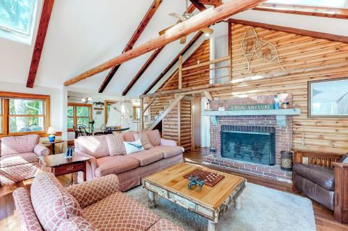 Sunset Point Cottage in Orono