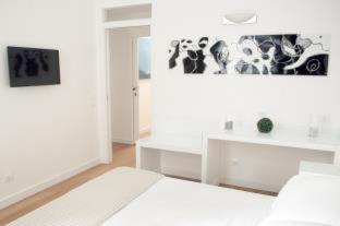 LHP Suite Napoli Parco Margherita, Neapel (Foto 9)