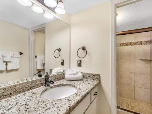 Edgewater 62 by Bender Vacation Rentals - image 5