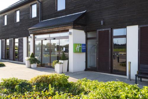 Holiday Inn Express London - Epsom Downs an IHG Hotel - image 6