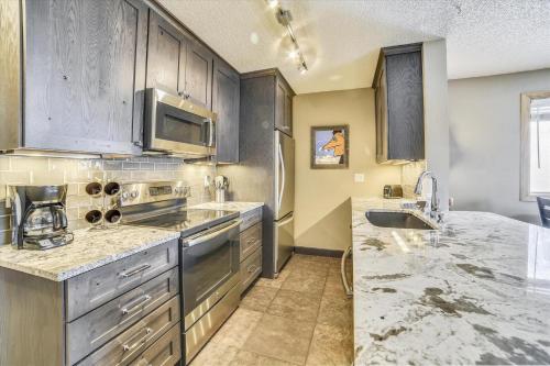 Forest Park F Condo - image 9