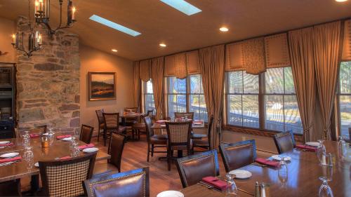 Woodfield Manor - A Sundance Vacations Property - 레스토랑