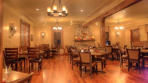 Woodfield Manor - A Sundance Vacations Property - 레스토랑