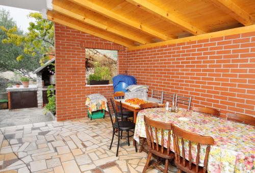 Apartments by the sea Okrug Donji Ciovo - 4825