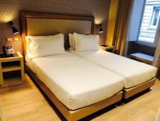 Caruso Place Luxury Rooms & Suites, Neapel (Foto 8)