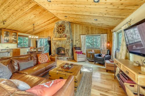 Tastefully-Updated, Classic Tahoe Family Home
