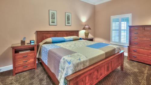 Phoenix Gulf Shores 1203 by Bender Vacation Rentals - image 5