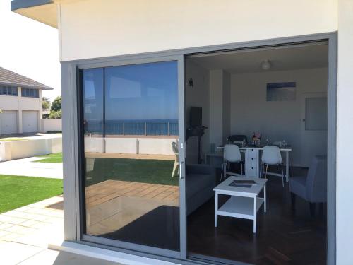 Bejárat, The Somerton Beach Retreat in Brighton