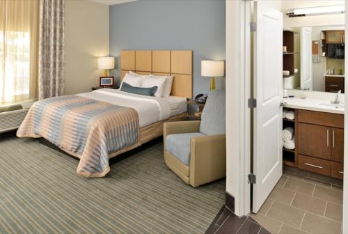 Candlewood Suites Houma, an IHG Hotel