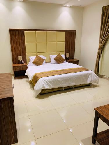 Al Bateel Furnished Apartments - image 8