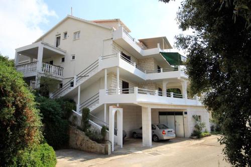 Apartments with a parking space Zavalatica Korcula - 4420 - image 13
