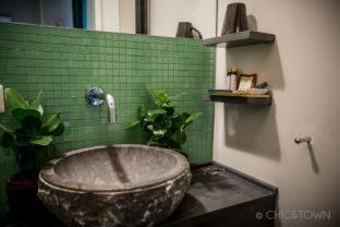 Chic & Town Luxury Rooms - image 10