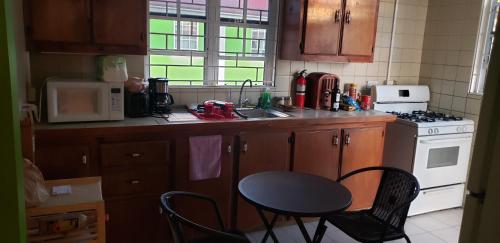 . Roseau City Center Apartment