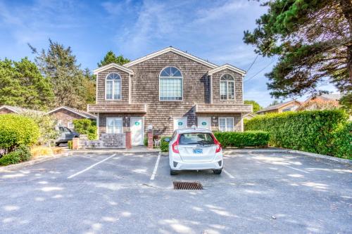 Beaches Inn | Pelicans View Cottage Cannon Beach