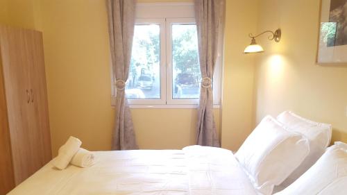 Zoe's Studio - image 11