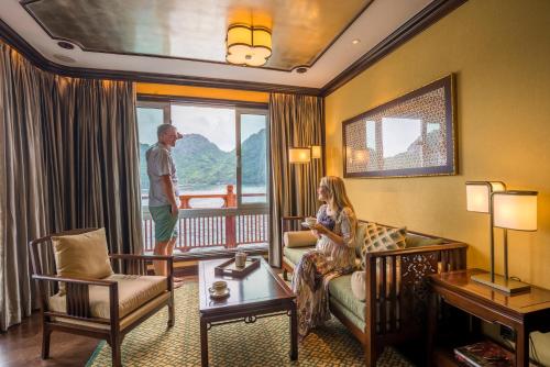 Executive Suite image 10