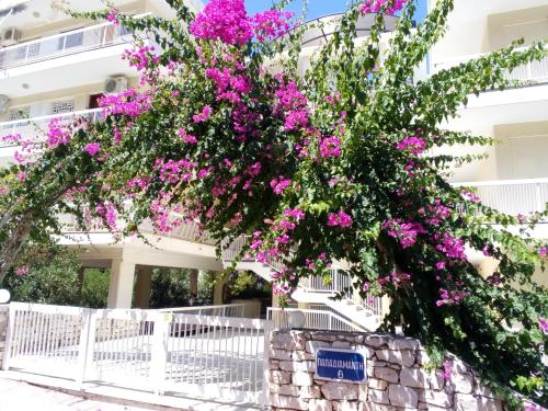  Santras Studio near Airport by thr see in Porto Rafti
