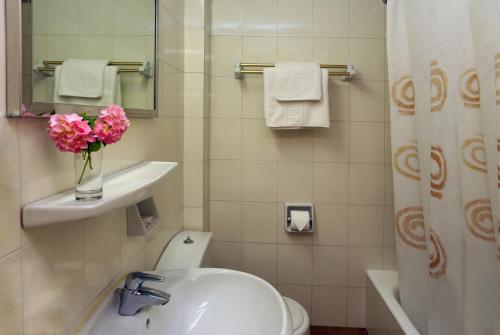 Paradise Hotel Corfu - image 2