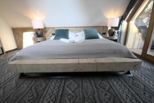 Superior Chalet image 1